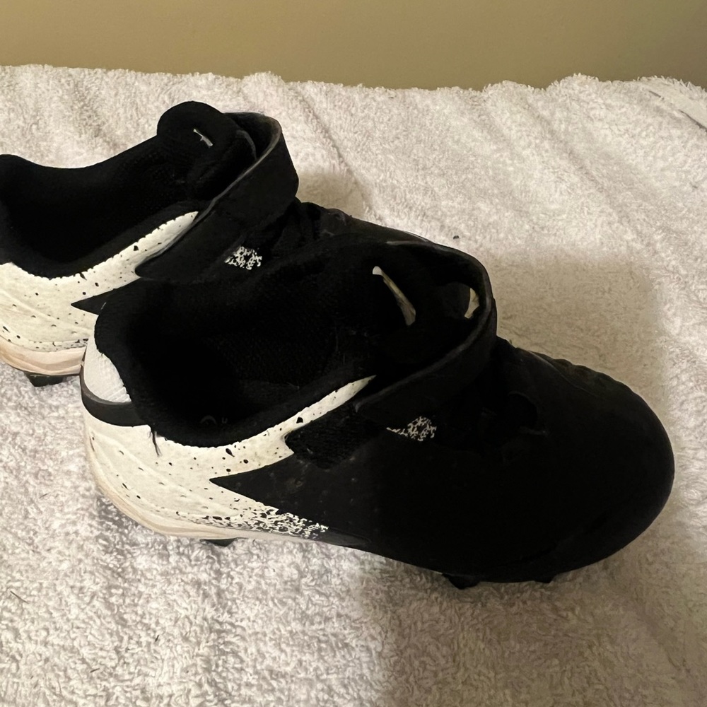 Children’s baseball cleats